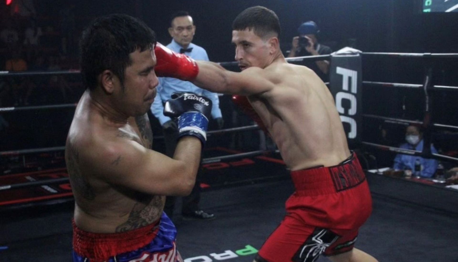 Riccardo fighting in Pattaya